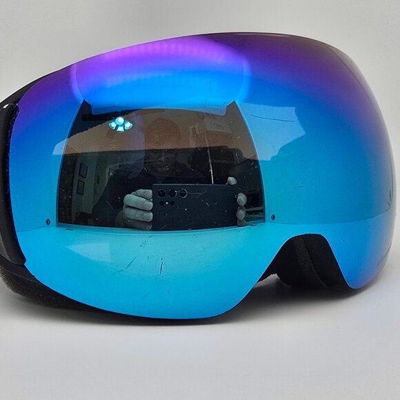 *SOLD* Wildhorn Outfitters Roca Black Frame Aurora Stealth Ice Blue Lens Goggles - Picture 6 of 8